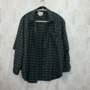 American Eagle Outfitters Green and Red Plaid Shirt OVER SIZE